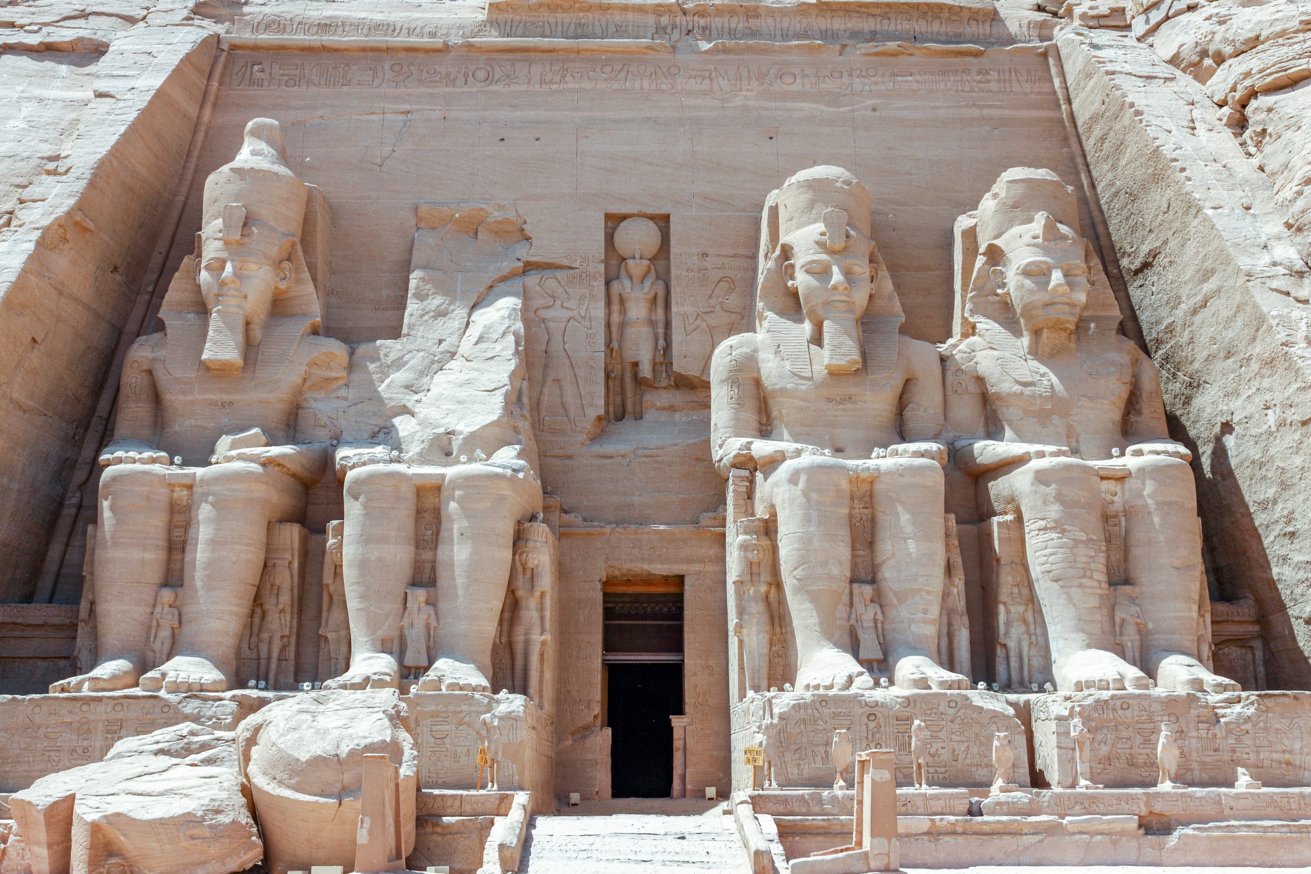 Egipto tierra de contrastes con Abu Simbel